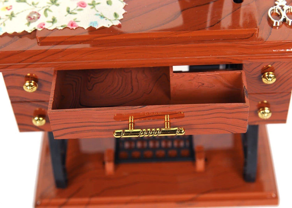 MAQUINA DE COSER MUSICAL JOYERO